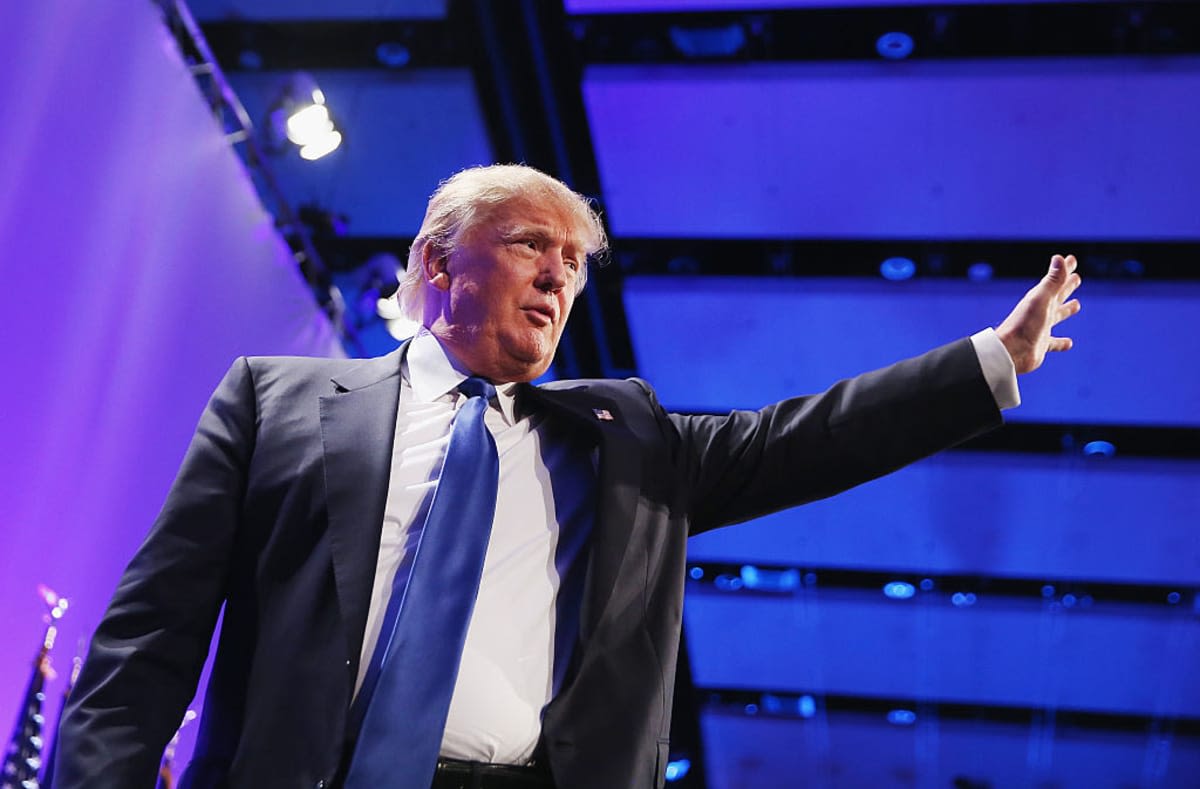 Businessman Donald Trump speaks to guests gathered for the Republican Party of Iowa's Lincoln Dinner at the Iowa Events Center on May 16, 2015, in Des Moines, Iowa. (Image Source: Scott Olson/Getty Images)