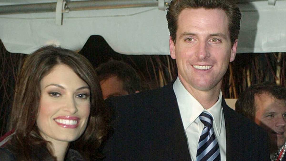 Image Source: San Francisco Mayor Gavin Newsom and his wife Kimberly Guilfoyle Newsom attend the GQ party in his honor July 27, 2004 at The Federalist Restaurant in Boston, Massachusetts. (Photo by Michael Springer/Getty Images)