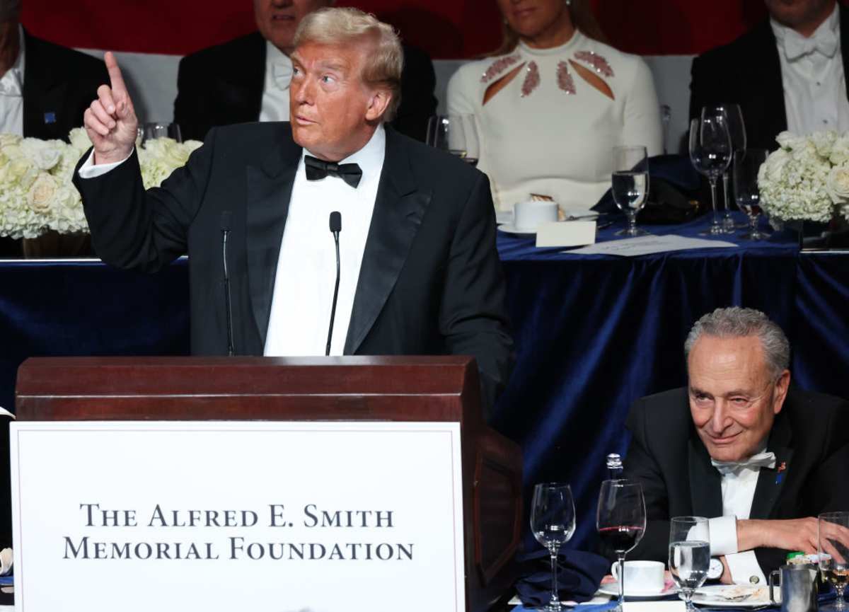 Donald Trump and Senator Chuck Schumer at AI Smith Dinner NY (Image Source: Michael M. Santiago/Getty Images)