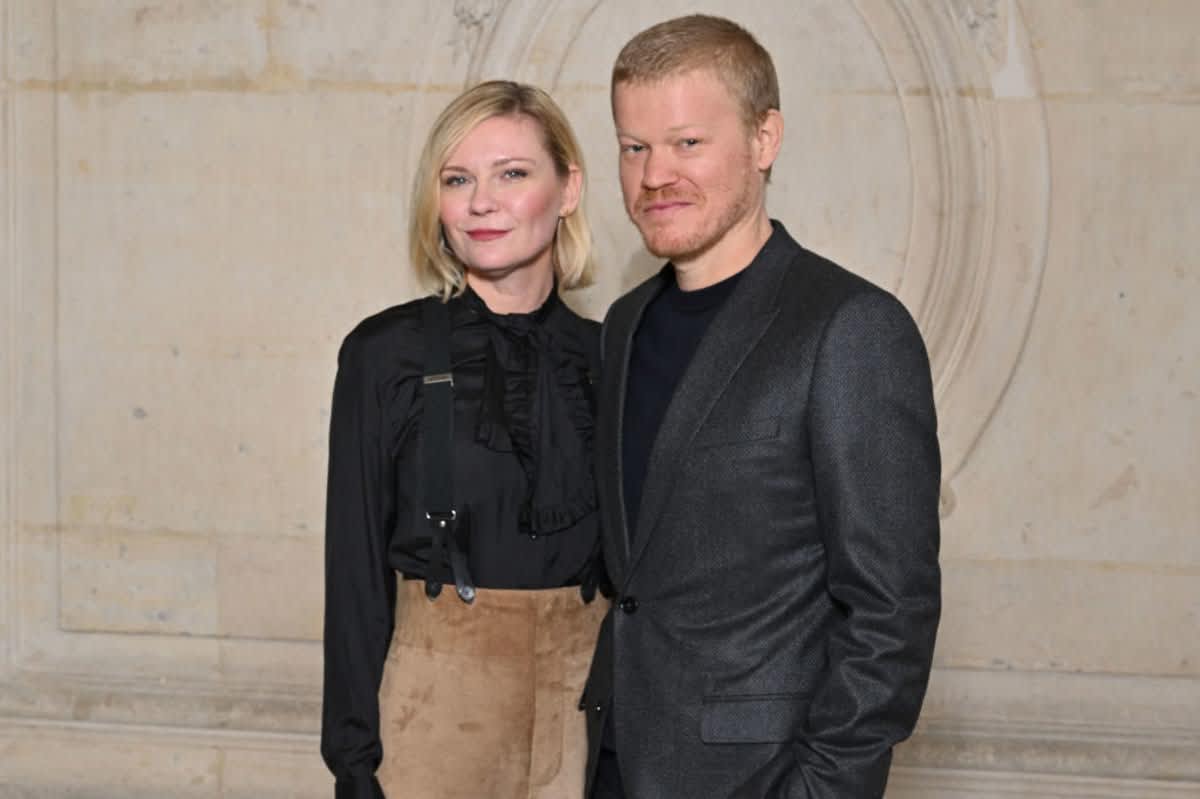 Kirsten Dunst & Jesse Plemons at the Christian Dior show on January 23, 2023, in Paris, France. (Image Source: Getty Images| Photo by Stephane Cardinale)