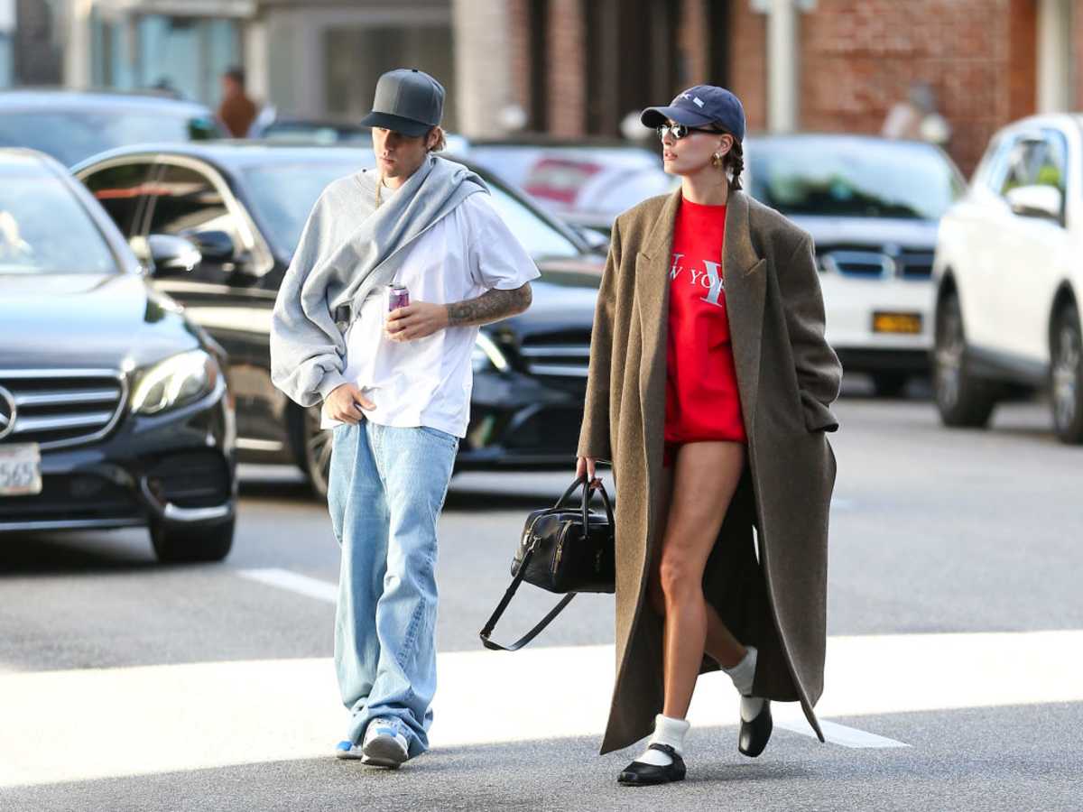 Justin Bieber and Hailey Bieber are seen on December 14, 2023, in Los Angeles, California. (Image Source: Bellocqimages/Bauer-Griffin/Getty Images)