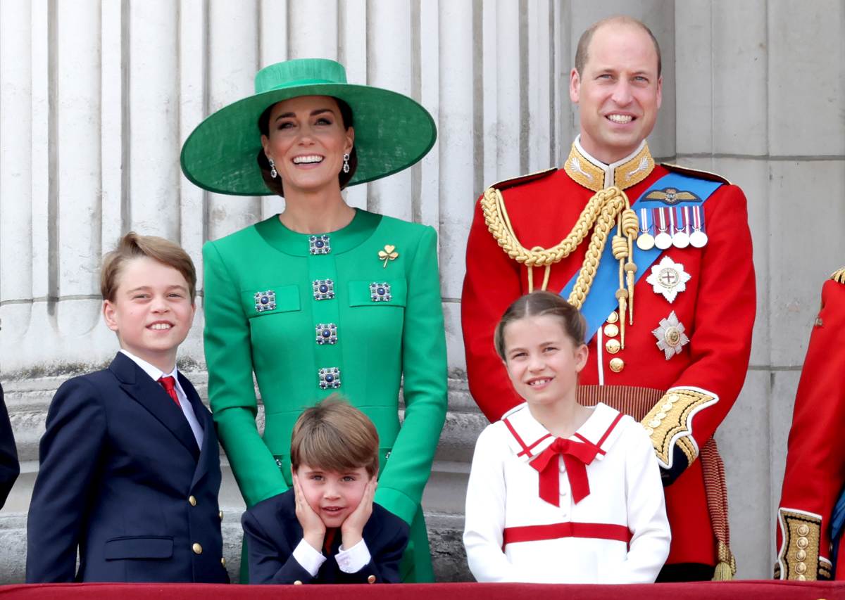 Prince William, Prince of Wales, Prince Louis of Wales, Catherine, Princess of Wales , Princess Charlotte of Wales and Prince George of Wales on the Buckingham Palace balcony. (Image Source): Getty Images | Photo by Chris Jackson