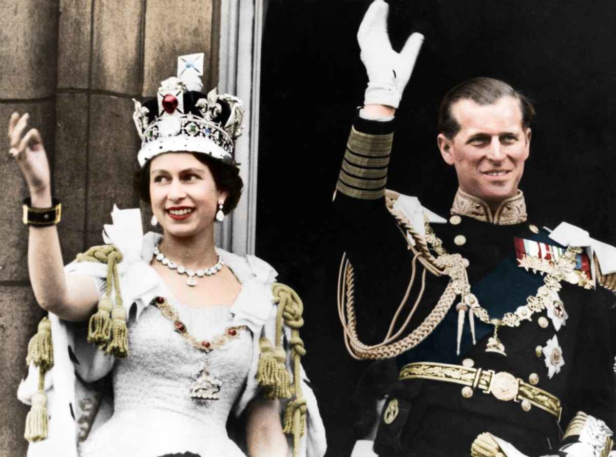 Queen Elizabeth II and Prince Philip on their coronation, at Buckingham Palace, 1953. (Image Source: Getty Images | Photo By The Print Collector)