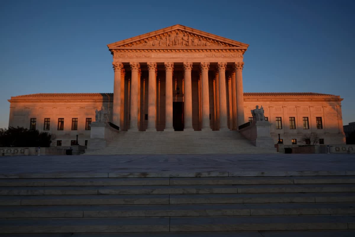 The U.S. Supreme Court building (Image Source: Getty Images | Photo by Chip Somodevilla)