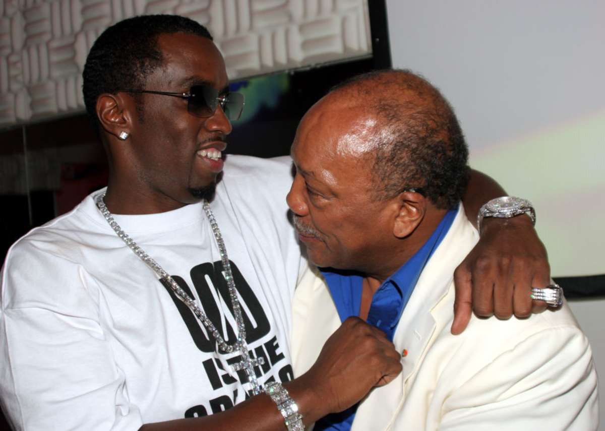 Diddy and Quincy Jones during 2005 MTV VMA - Diddy Hosts 