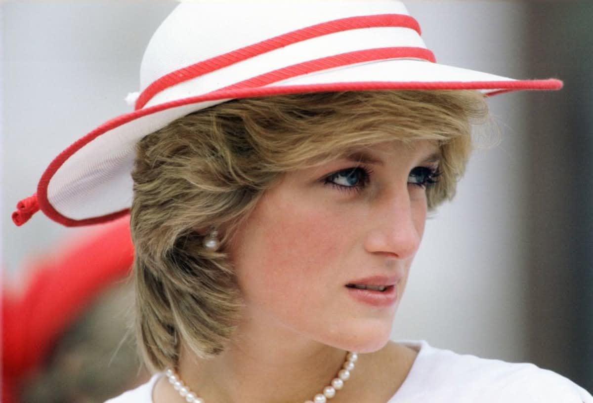 Diana during an official visit to Edmonton, Canada (Image Source: Getty Images | Photo By Tim Graham Photo Library)