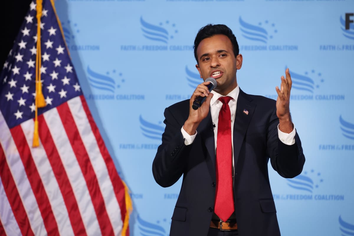 Republican presidential candidate businessman Vivek Ramaswamy speaks to guests at the Iowa Faith & Freedom Coalition Spring Kick-Off on April 22, 2023, in Clive, Iowa. (Image Source: Scott Olson/Getty Images)