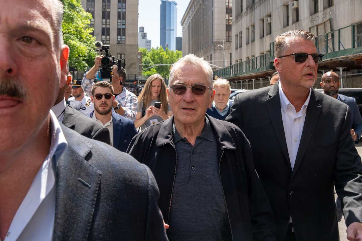  Robert De Niro departs after speaking to the media in front of Manhattan Criminal Court on May 28, 2024. (Image Source: Photo by David Dee Delgado | Getty Images)