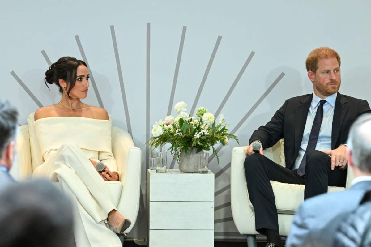 Meghan, Duchess of Sussex and Prince Harry, Duke of Sussex speak onstage at The Archewell Foundation Parents’ Summit (Image Source: Photo by Bryan Bedder/Getty Images)