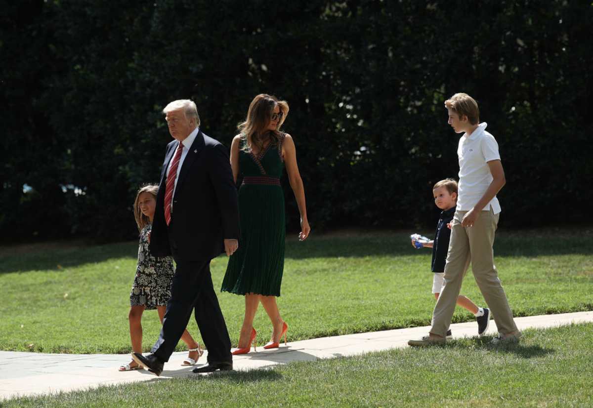 Donald Trump, Melania, son Barron, granddaughter Arabella, and grandson Joseph on the South Lawn of the White House on August 25, 2017 in DC. (Image Source: Getty Images | Photo by Alex Wong)