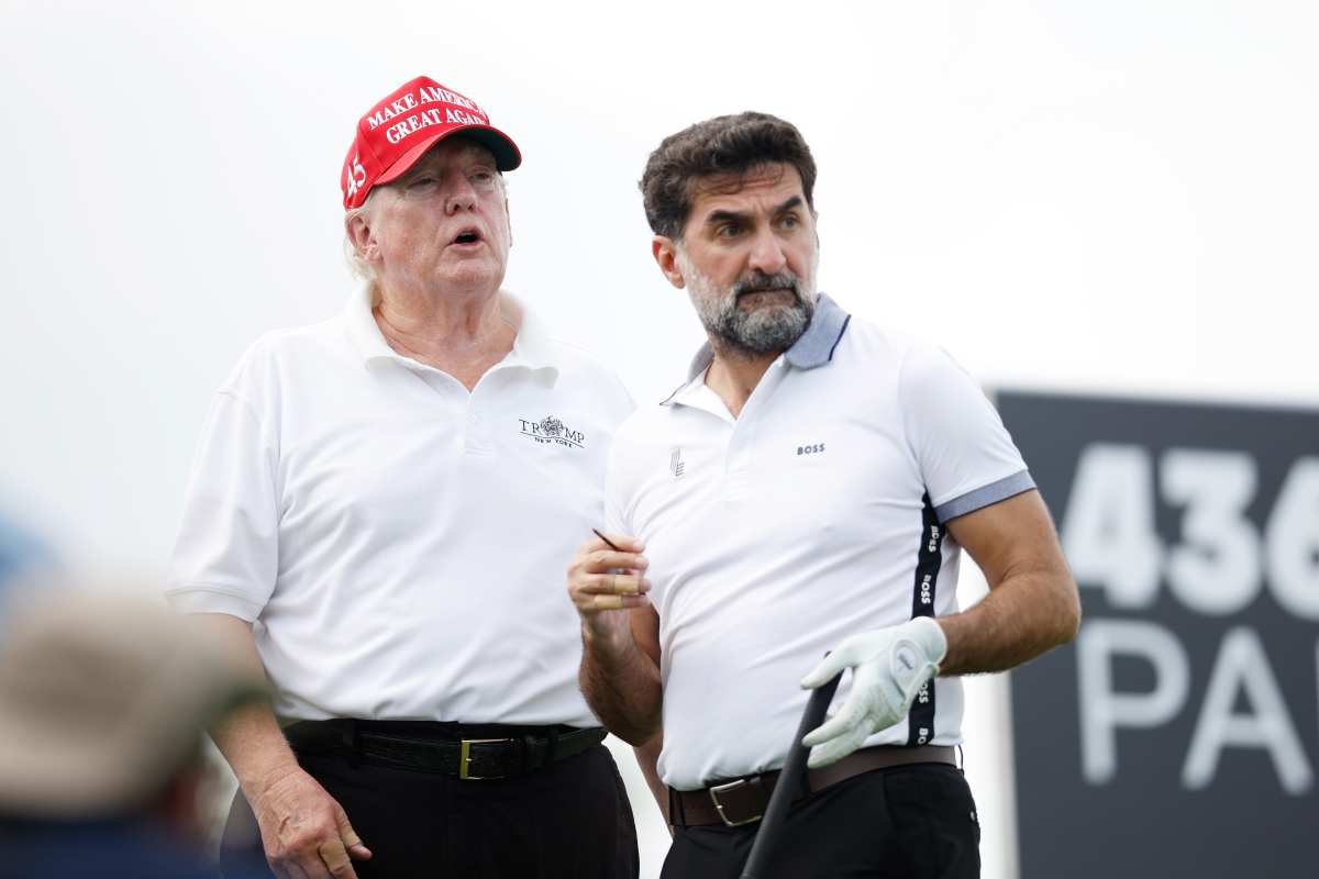 Donald Trump and Yasir al-Rumayyan, head of the sovereign wealth fund of Saudi Arabia. Image Source: Getty Images | Photo by Cliff Hawkins