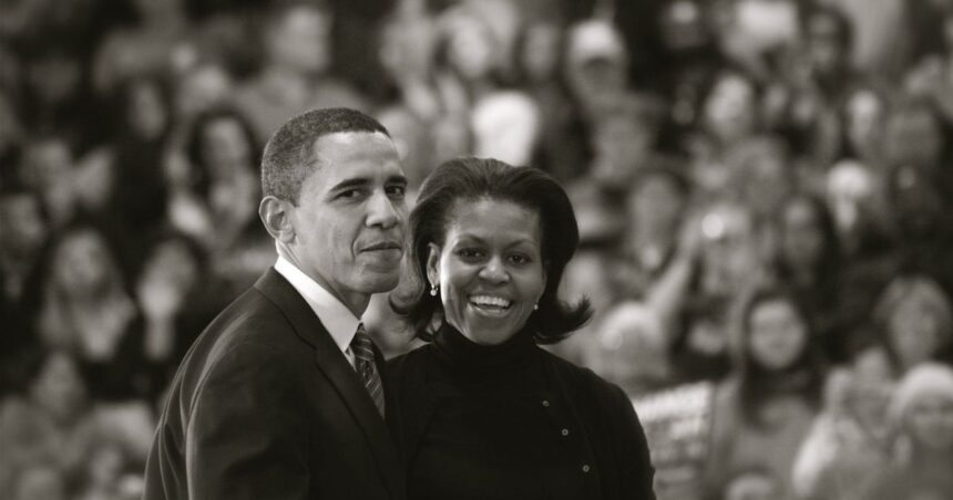 Barack and Michelle Obama Exit the Stage. Des Moines, Iowa, United States, January 7, 2008. Uploaded on January 7, 2008/ via Flickr