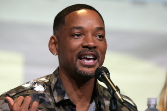 Will Smith speaking at the 2016 San Diego Comic Con International.