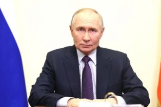 Vladimir Putin issues warning to British Diplomats accused of espionage